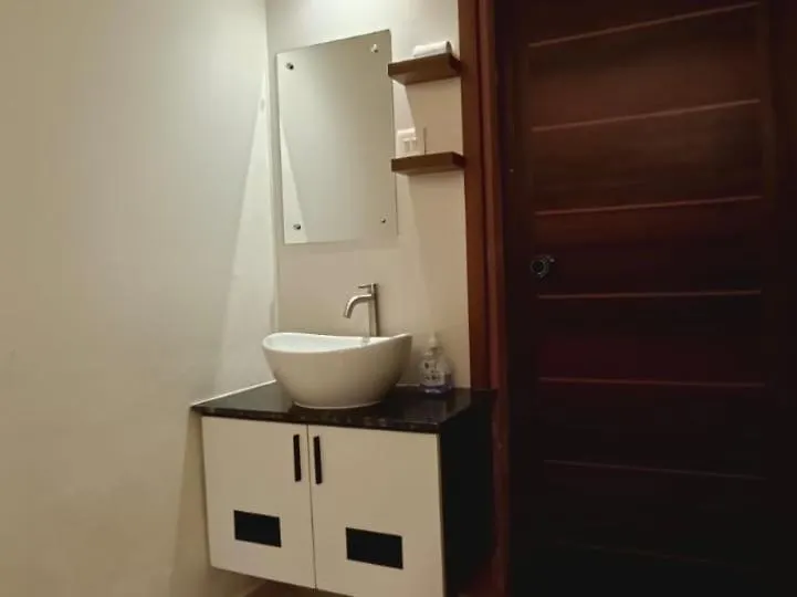 Lavender Airport Suite Kochi 0*,